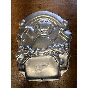Wilton Barney Happy Birthday Cake Pan Mold Aluminum 2015-3450 Vintage 1998 Used